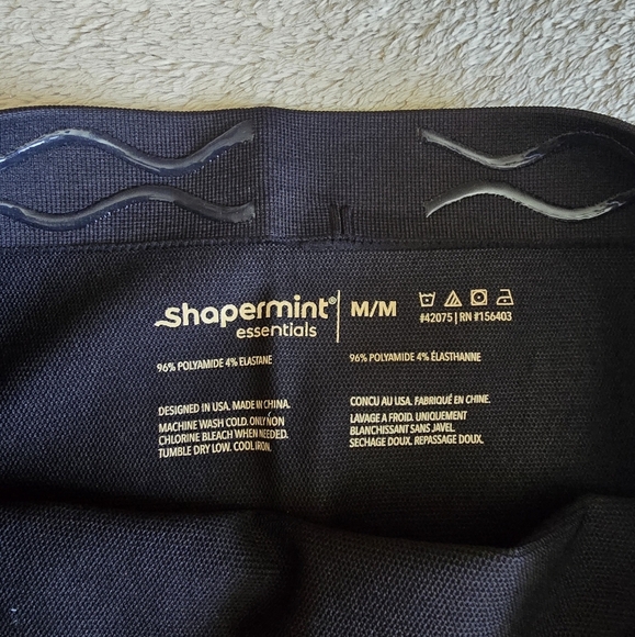 Shapermint high waisted shaping leggings size medium - Picture 8 of 10